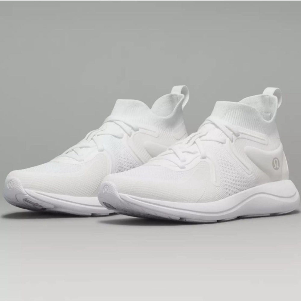 Lululemon Chargefeel 2 Mid Shoe